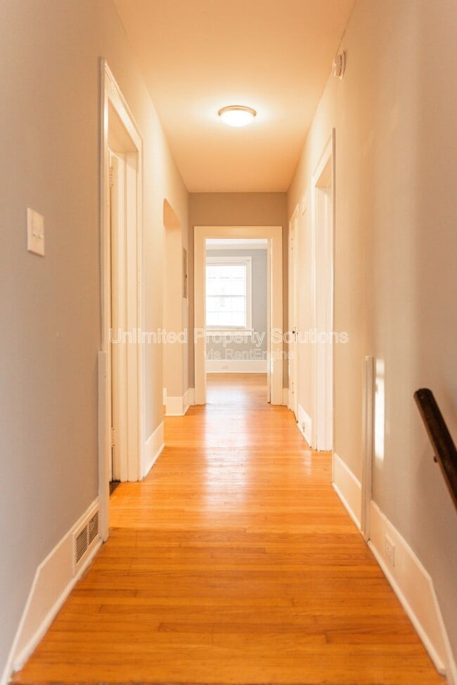 Building Photo - 115 N 16th St