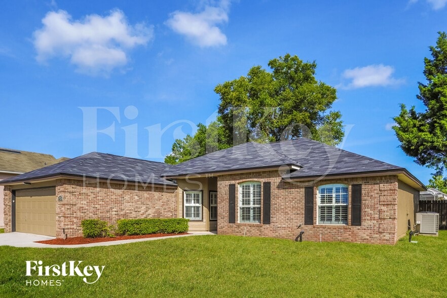 Building Photo - 1913 Belhaven Dr