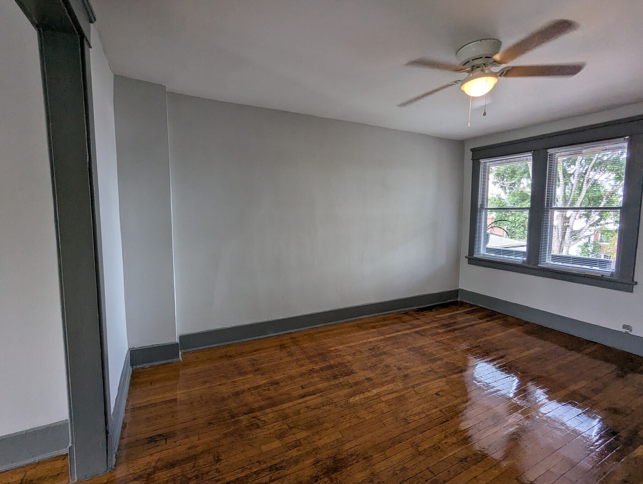 Building Photo - 2914 Idlewood Ave