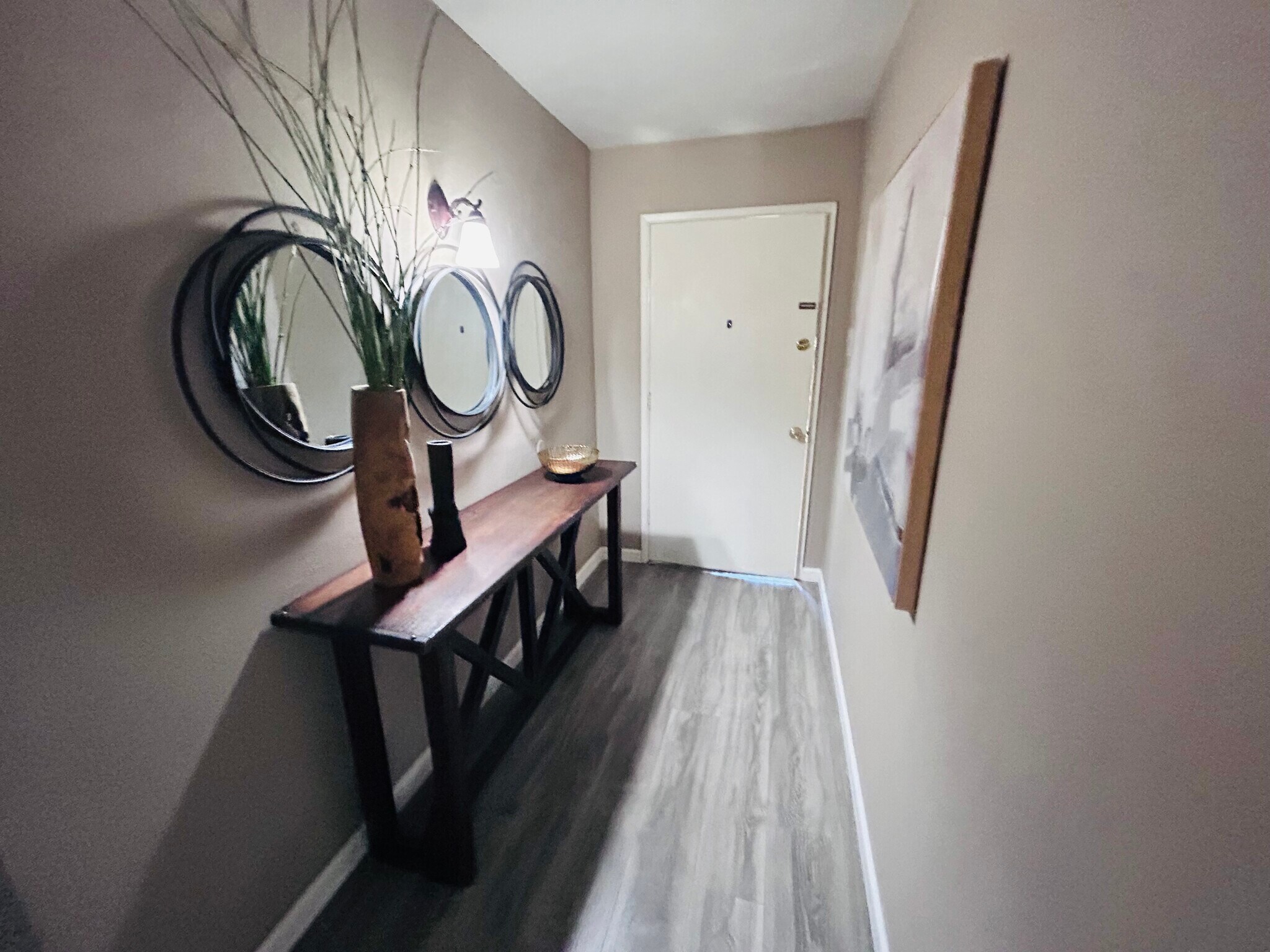 Building Photo - 511 Hanover Dr