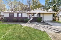 Building Photo - Beautifully Renovated 3 Bedroom 1.5 Bath -...