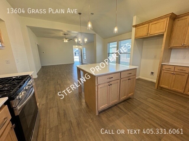 Building Photo - 13604 Grass Plain Ave
