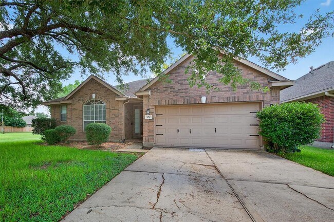 Building Photo - 3214 Southmere Ln
