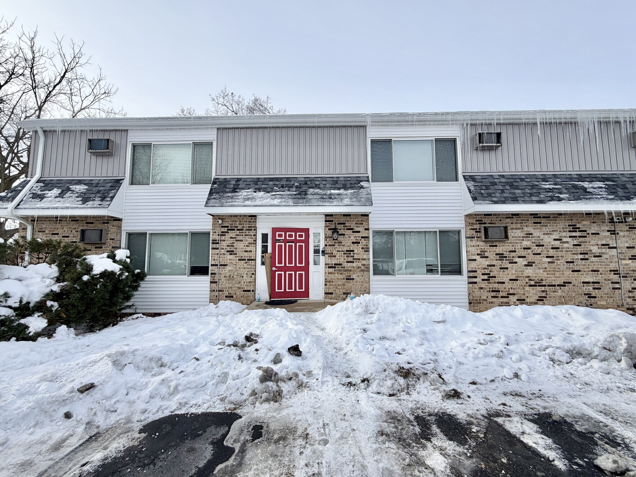 Building Photo - 117 York Rd