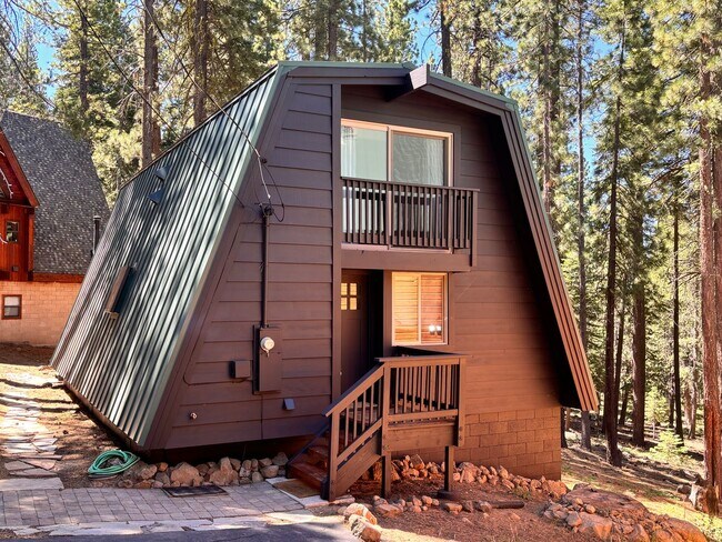 Building Photo - Tahoe Donner Ski Lease | Available Jan 2 - April 30 |$3200/mo.