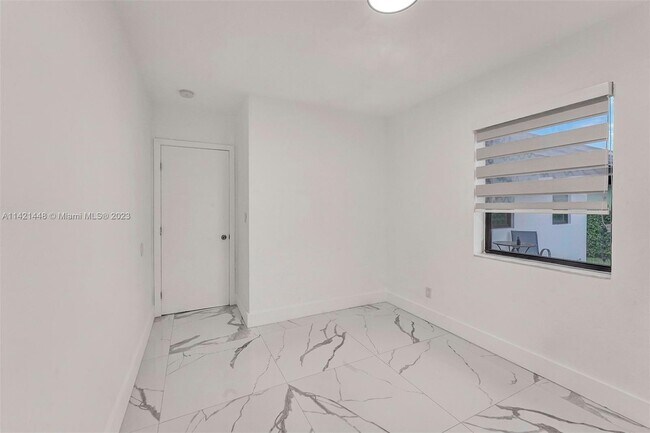 Building Photo - 8210 SW 29th St