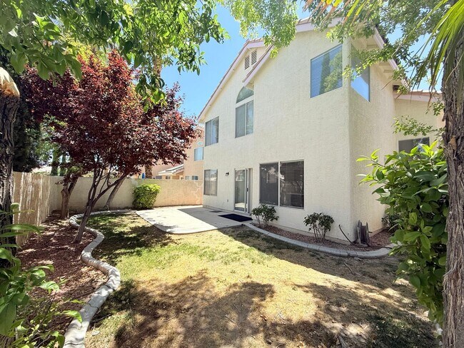 Building Photo - Highly desirable North Summerlin single-fa...
