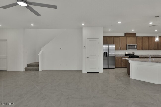 Building Photo - 3663 Inspirato Ave
