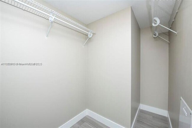 Building Photo - 16385 Biscayne Blvd