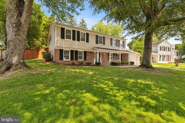 Building Photo - 8326 Briar Creek Dr