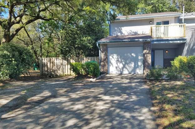 Primary Photo - 16 Gardner Dr