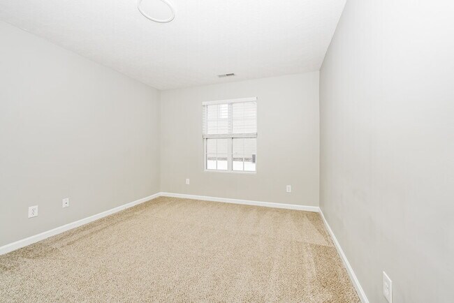 Building Photo - 4862 Beryl Dr