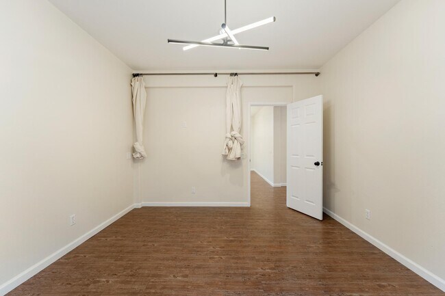 Building Photo - 82603 Grass Flat Ln