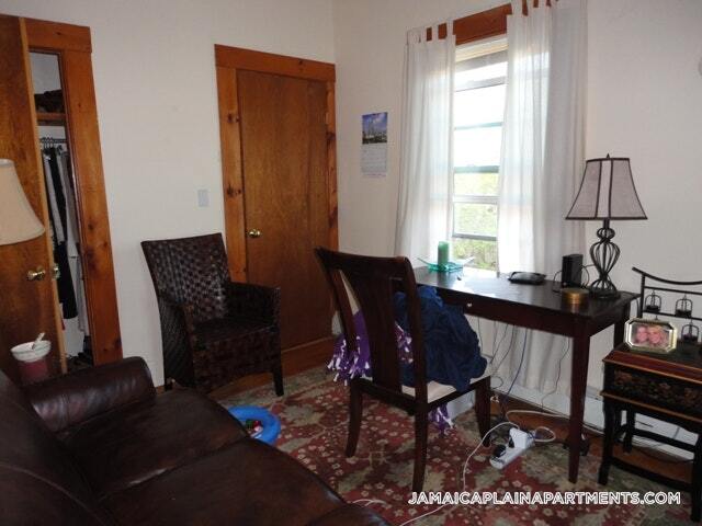 Building Photo - 40 Mozart St