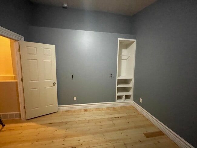 Building Photo - 572 W 6300 S