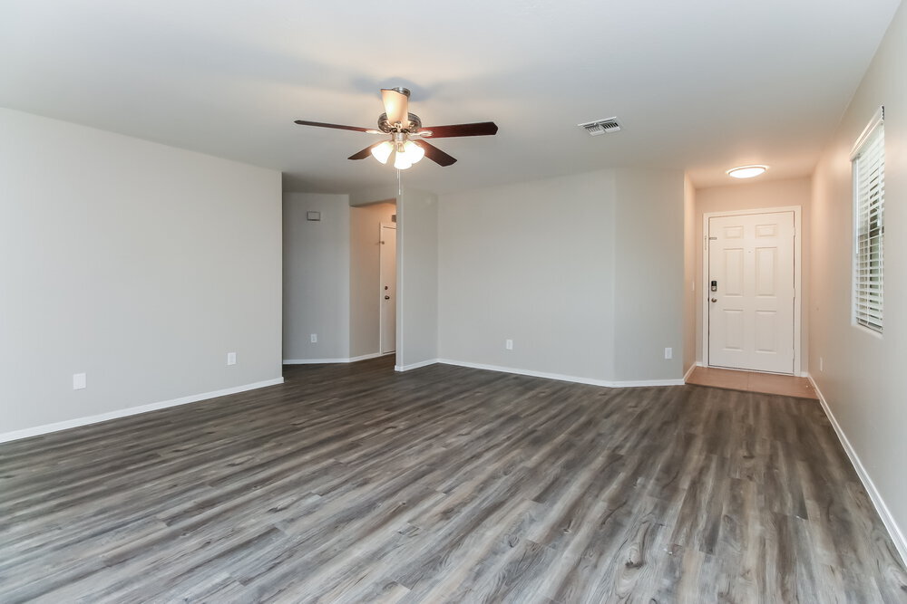 Building Photo - 2443 E Meadow Mist Ln