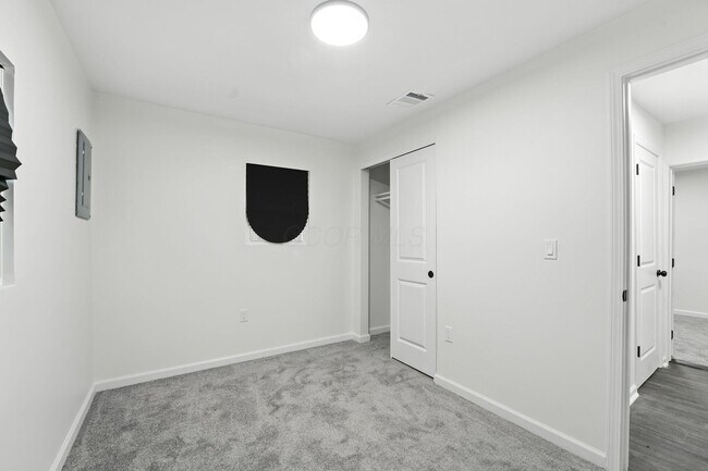 Building Photo - 354 Fernhill Ave