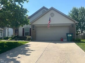 Building Photo - 720 Bluff Creek Dr