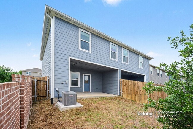 Building Photo - 203 Marsh Ln
