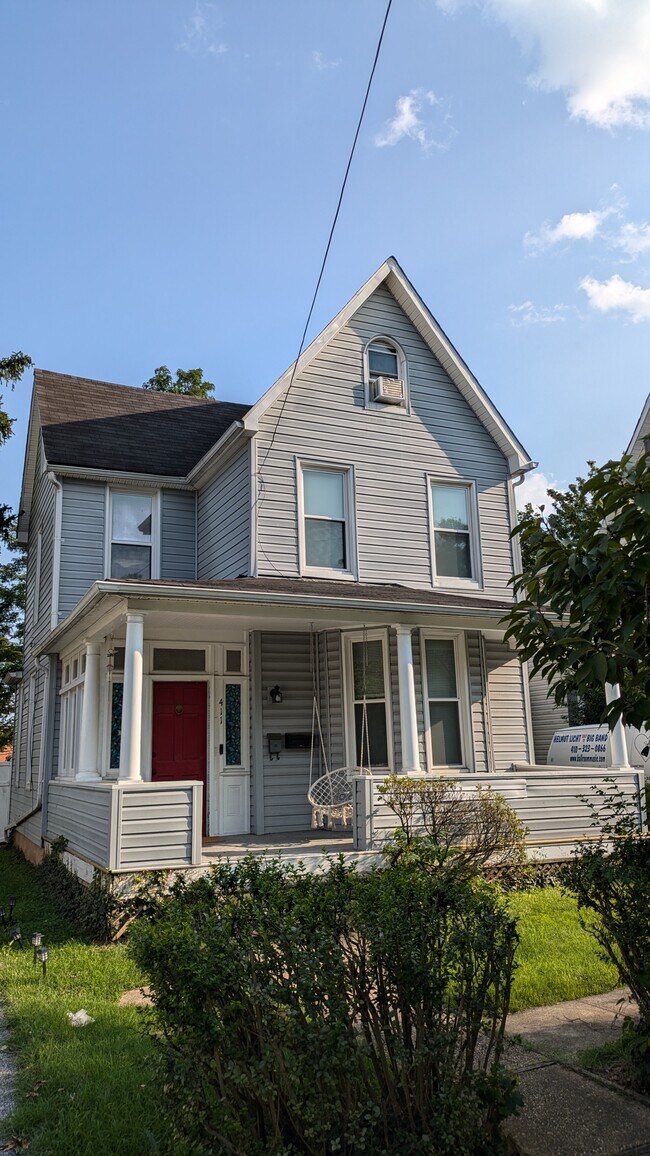 Cute home in a great neighborhood - 411 Lyman Ave