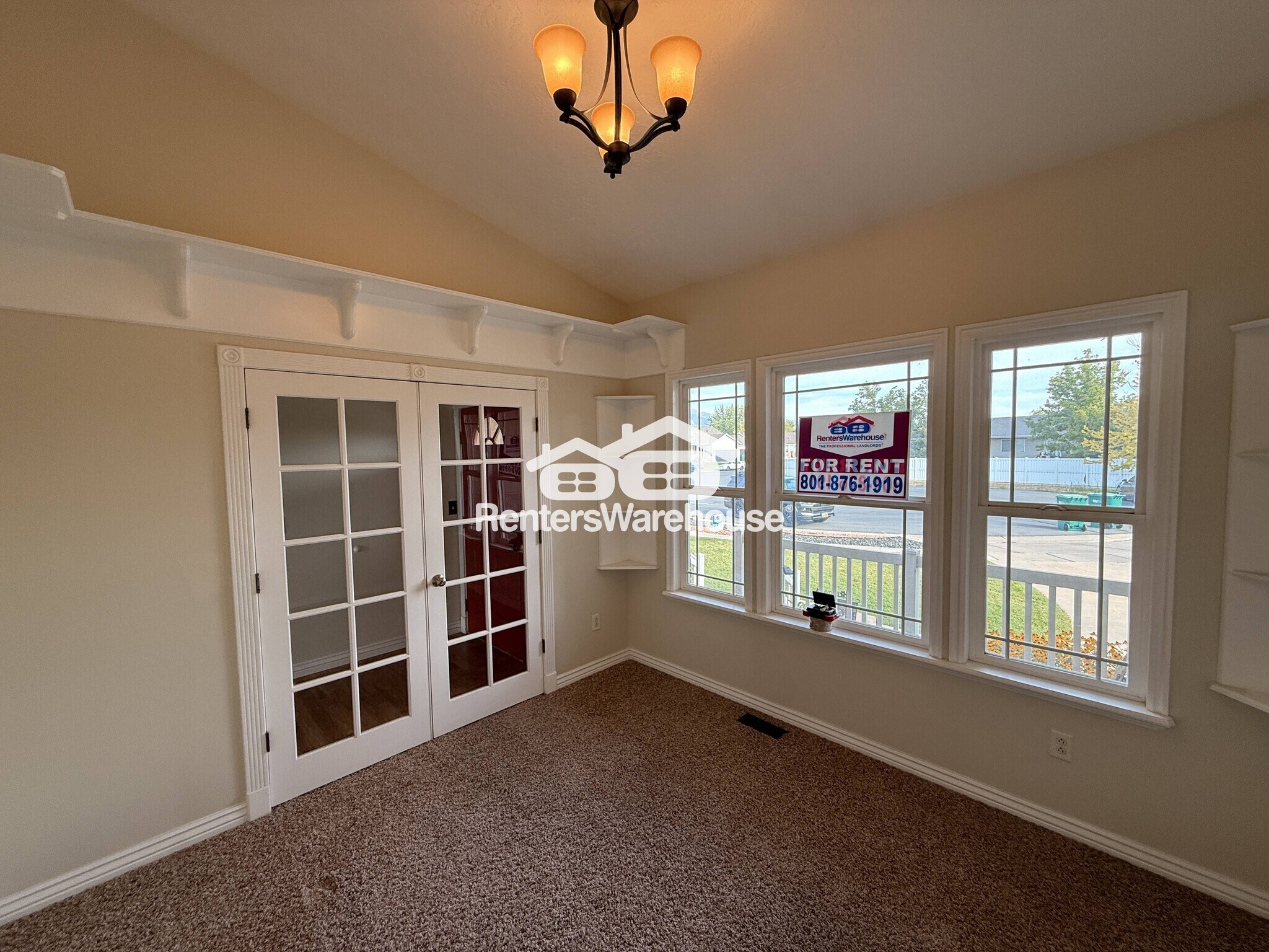 Building Photo - 1156 W 25 S