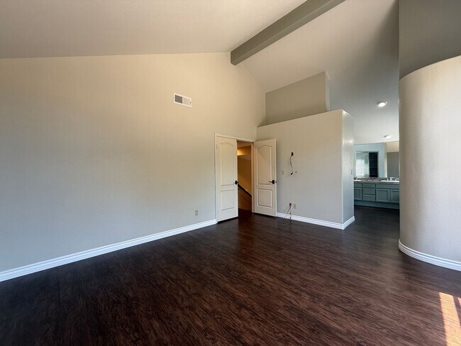 Building Photo - 216 Richmond Park Pl