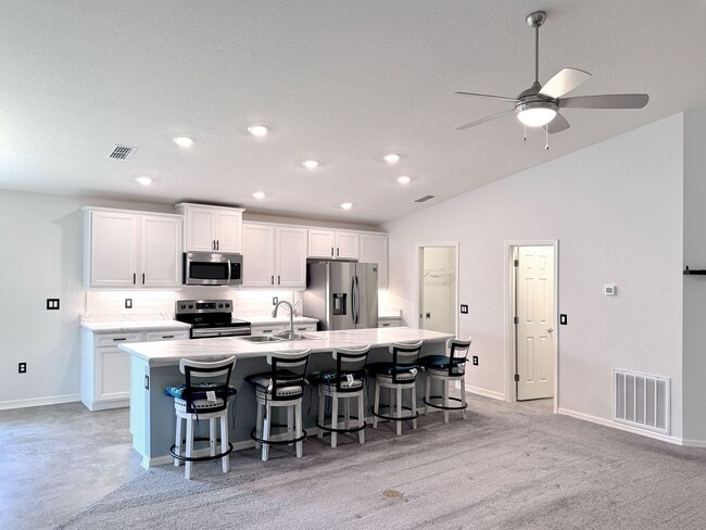 Building Photo - Beautiful 4-BR, 2-BA “Budget Friendly”– So...