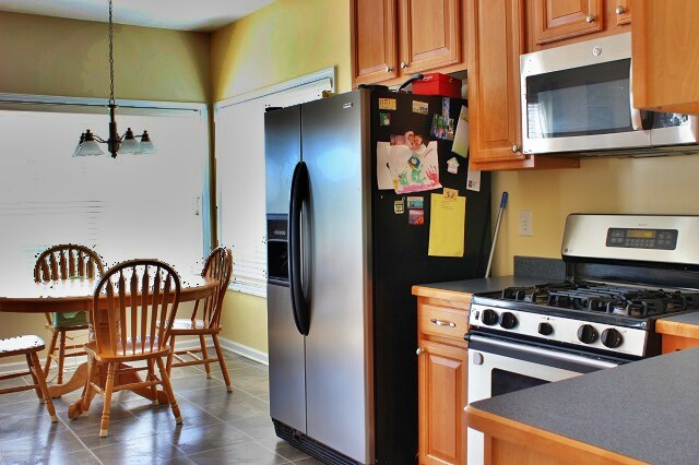 Building Photo - Beautiful 3 bedroom house in Auburn Villag...