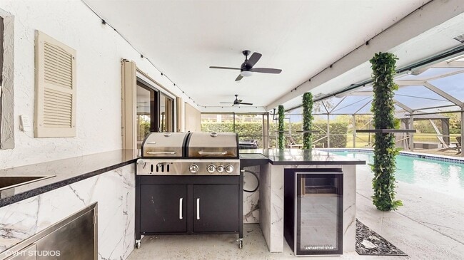 Building Photo - 13947 Geranium Pl