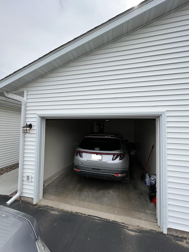 Building Photo - 1428 Glenn Pl