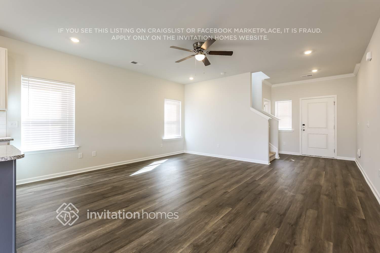 Building Photo - 211 White Flds Ave