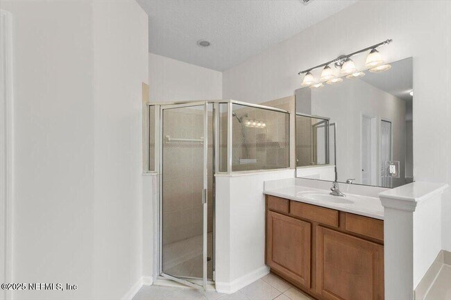 Building Photo - 336 Edge of Woods Rd