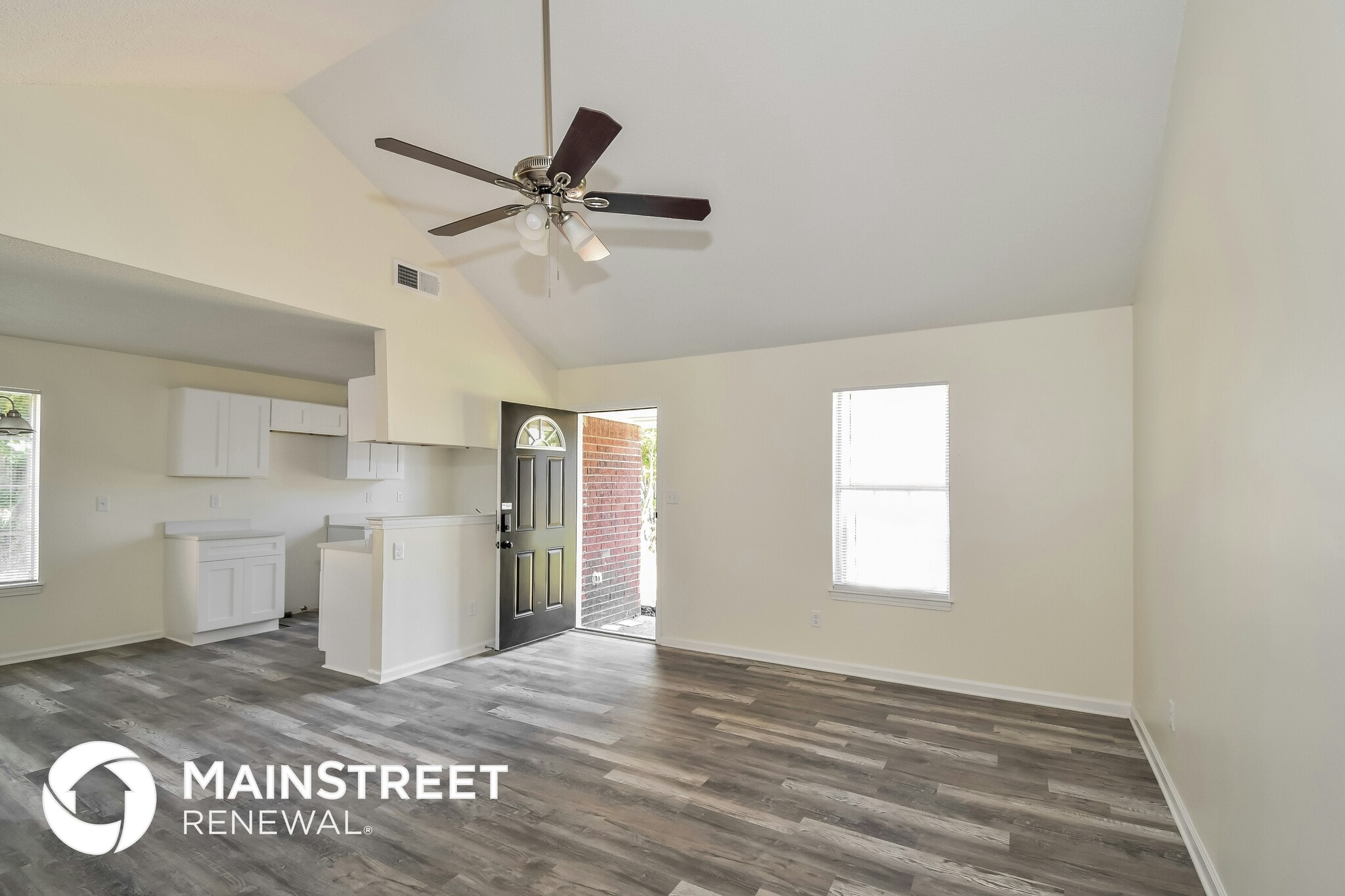 Building Photo - 2835 Heatherglen Cove W