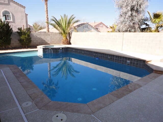 Building Photo - 3168 Castle Canyon Ave