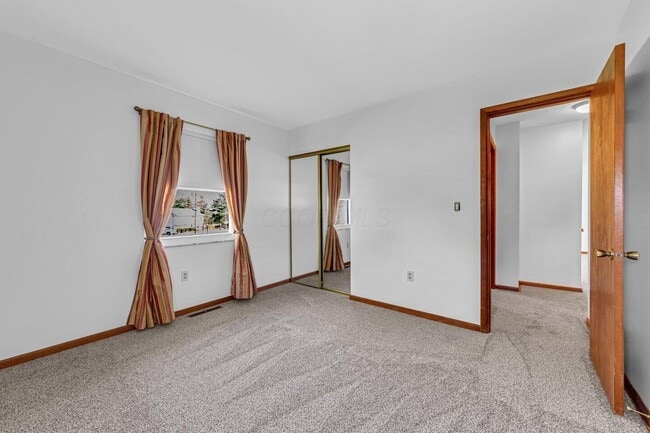 Building Photo - 49 Commanche Ct