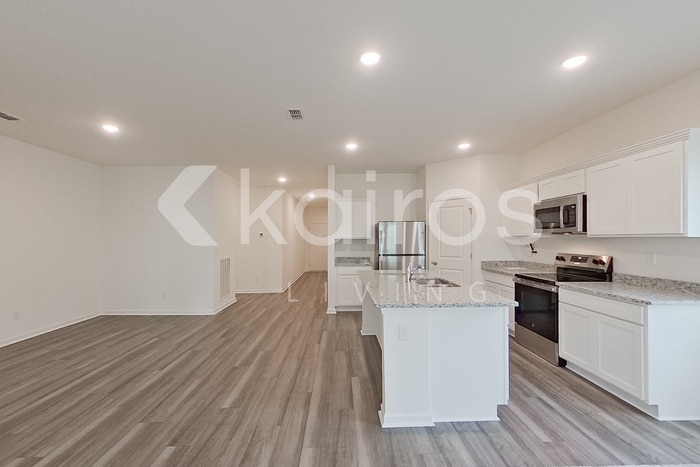 Building Photo - 628 Muster Fld Ct