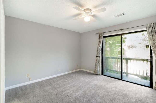 Building Photo - 648 Cleburne Terrace NE