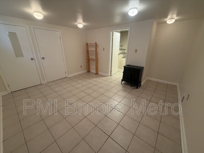 Building Photo - 3609 Woodlea Ave