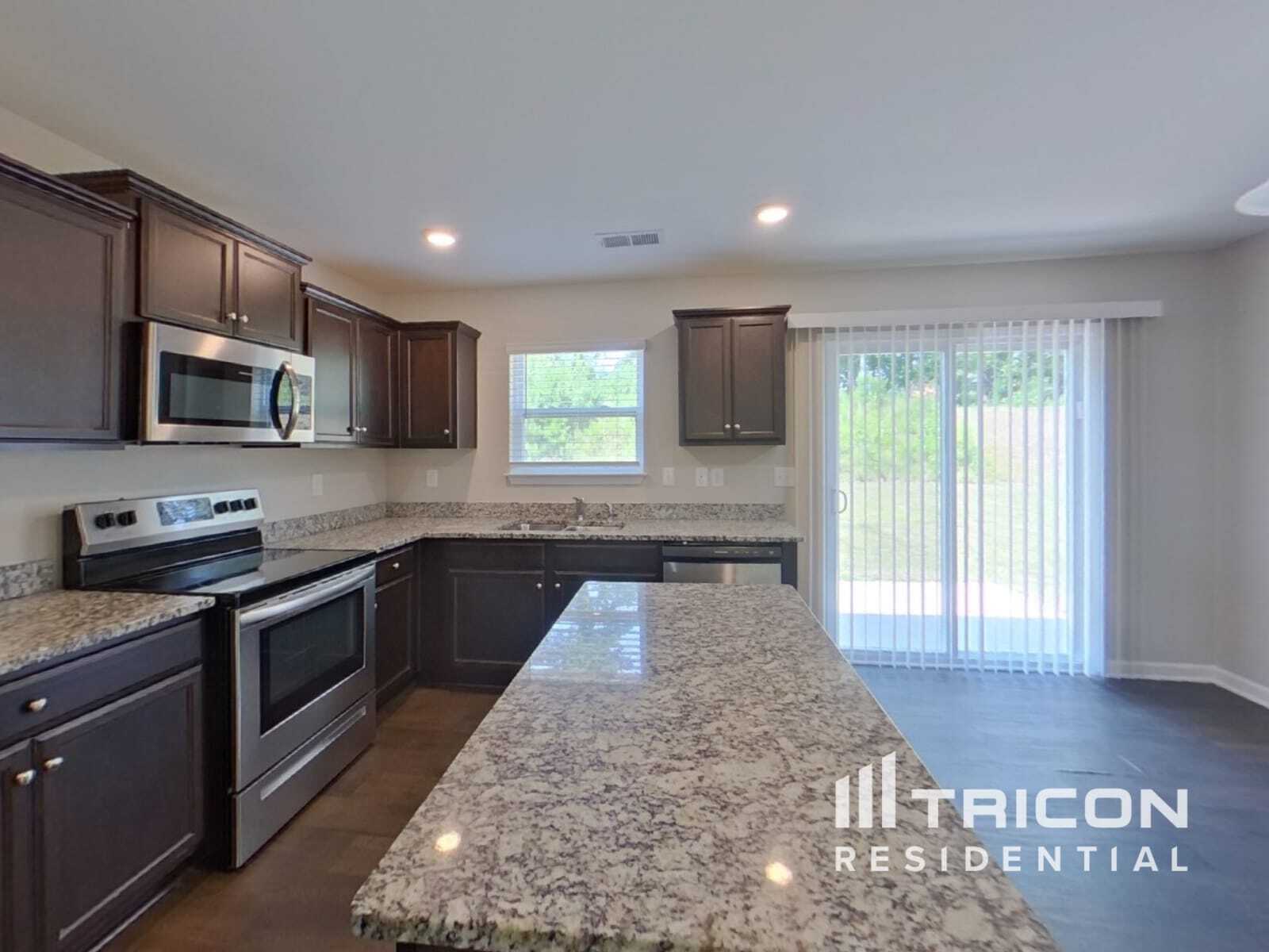Building Photo - 260 Millen Dr