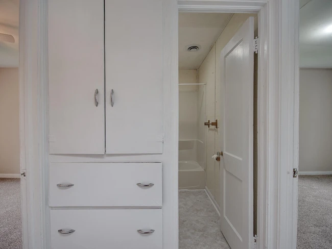 hallway with built in storage - 2708 N Fremont Ave