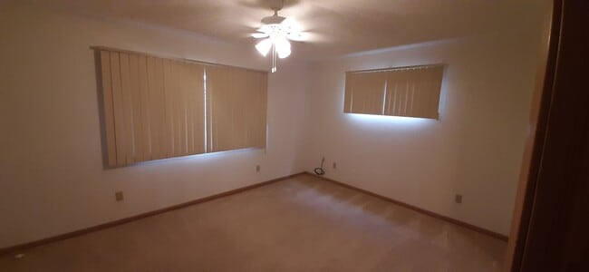 Building Photo - 204 Snead Dr