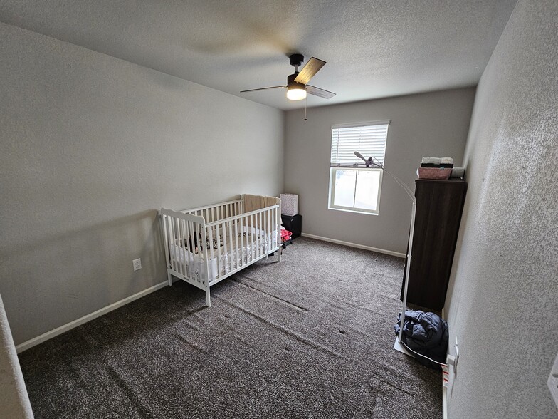 Building Photo - 7960 Luminary Ln