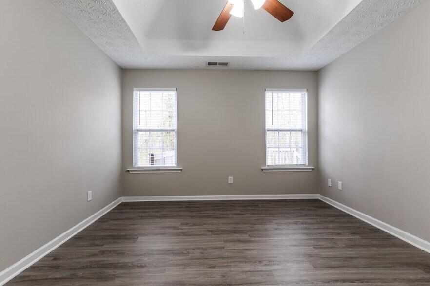 Building Photo - 965 Tigers Way