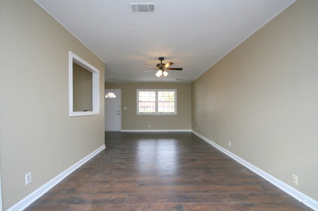 Building Photo - 4015 Apollo Dr SW