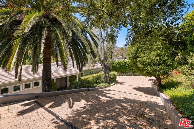 Building Photo - 12910 W Sunset Blvd