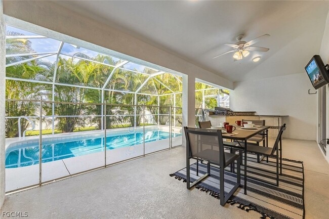 Building Photo - 1724 SW 31st Ln