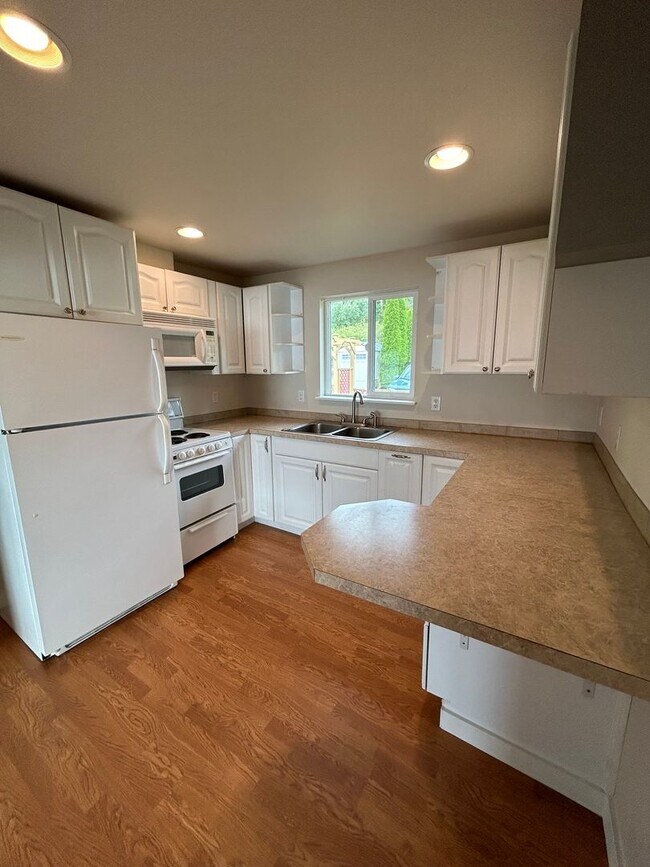 Building Photo - George, M (1332 Penn Cove Road)