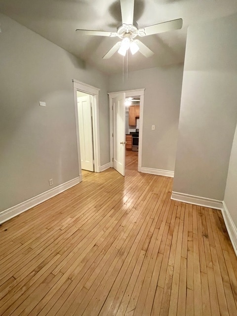 Building Photo - 908 W Waveland Ave