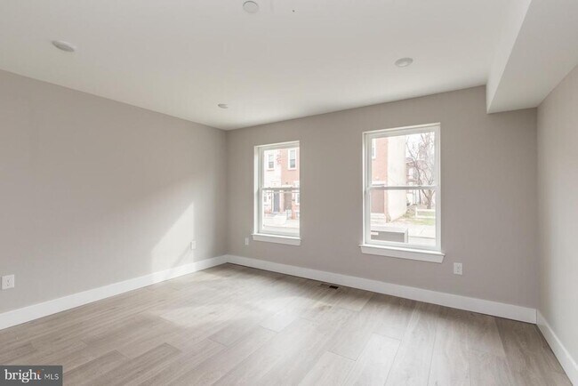 Building Photo - 1724 N Marshall St