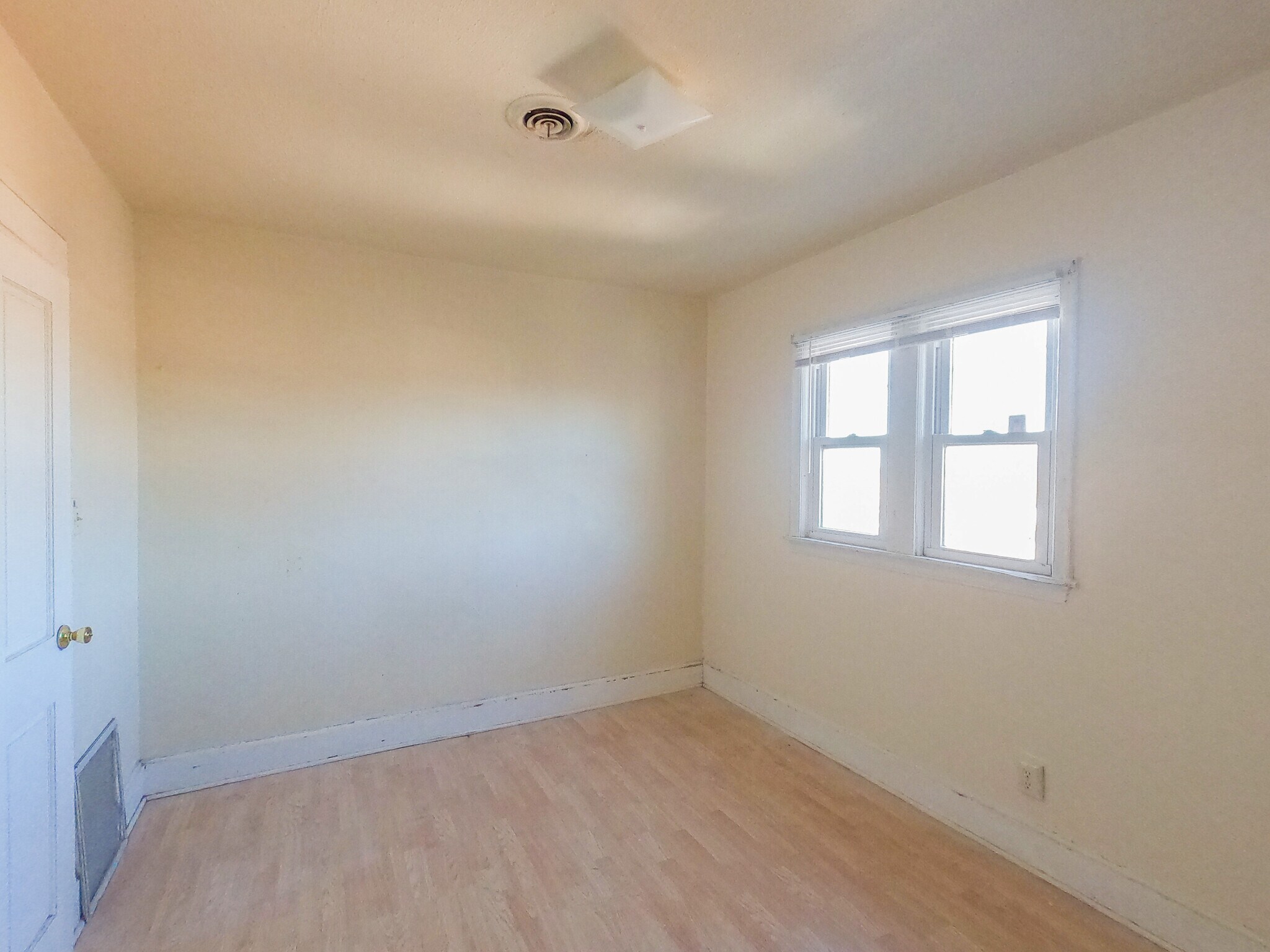 Building Photo - 1324 W Holt Ave